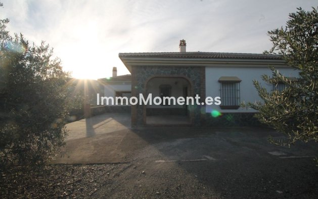 Land - Resale - Inland  - Alora