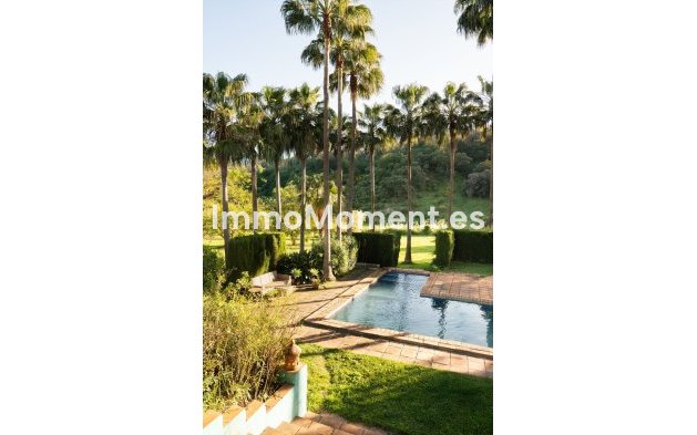 Landhaus - Wiederverkauf - Estepona  - Estepona Centro