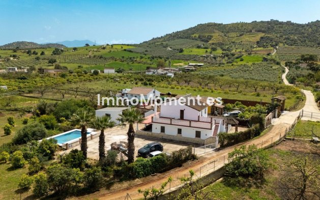 Landhuis - Bestaande woning - Binnenland  - Coín