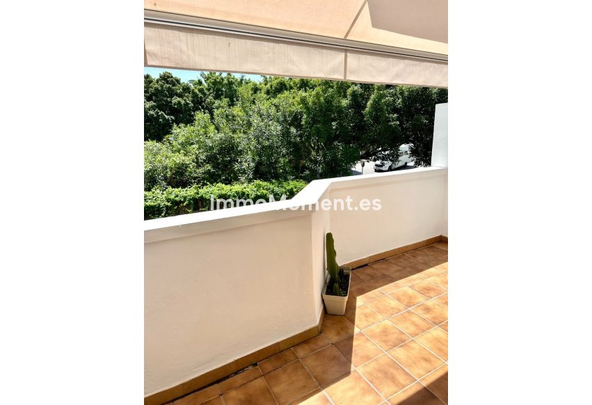 Lange termijn verhuur - Appartement - Estepona  - Estepona Centro