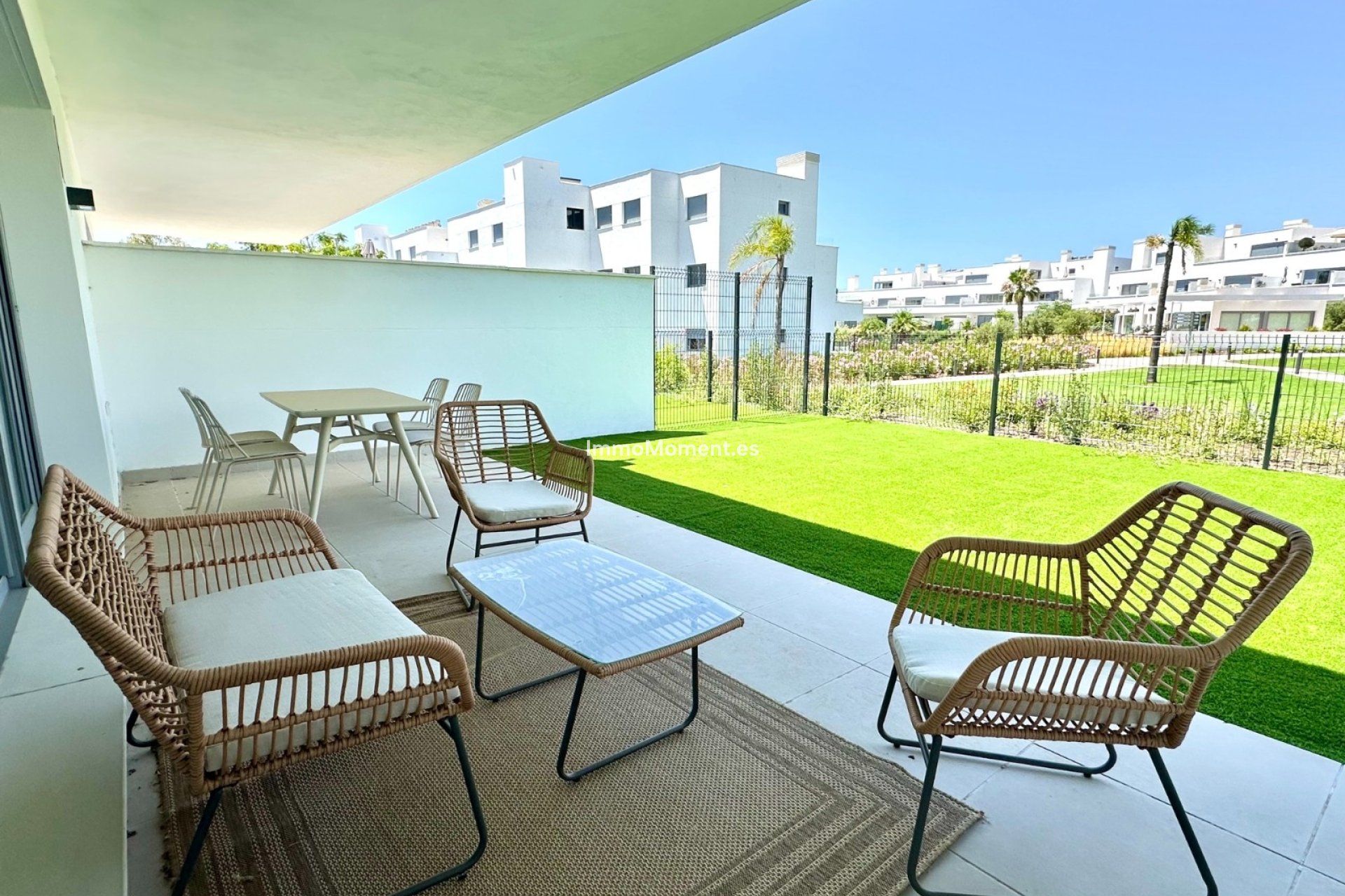 Location de longue durée - Appartement - Estepona  - Cancelada