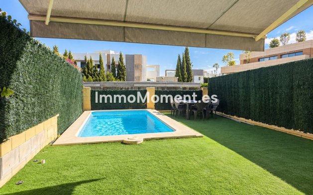 Maison mitoyenne - Revente - Estepona  - Cancelada