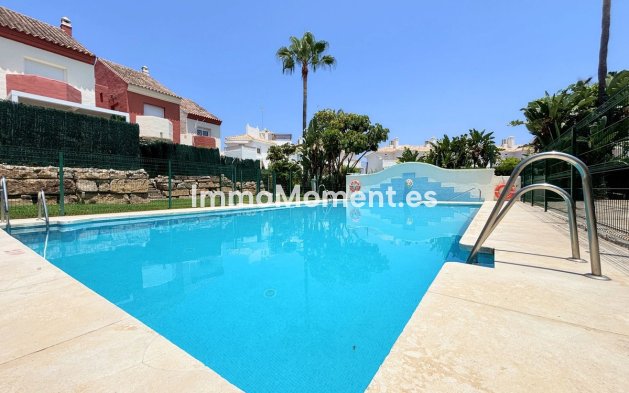 Maison mitoyenne - Revente - Estepona  - Estepona Centro
