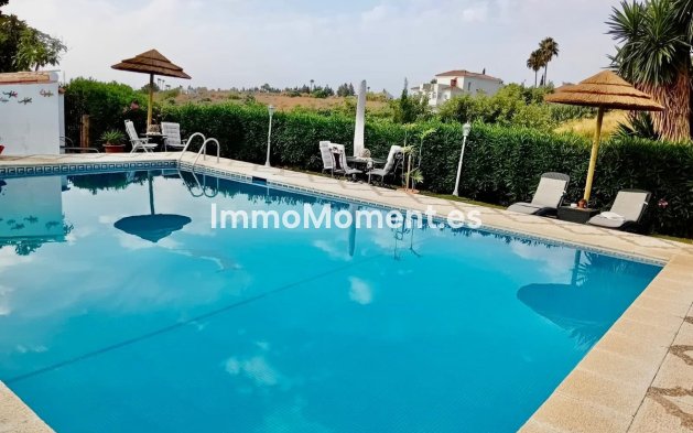 Maison mitoyenne - Revente - Estepona  - Estepona Centro