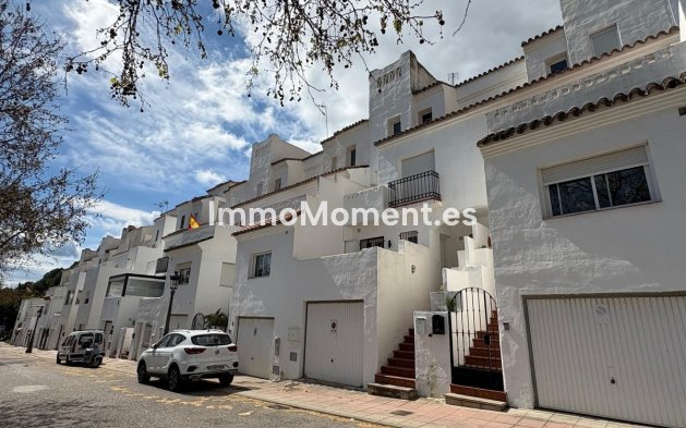 Maison mitoyenne - Revente - Estepona  - Estepona Centro