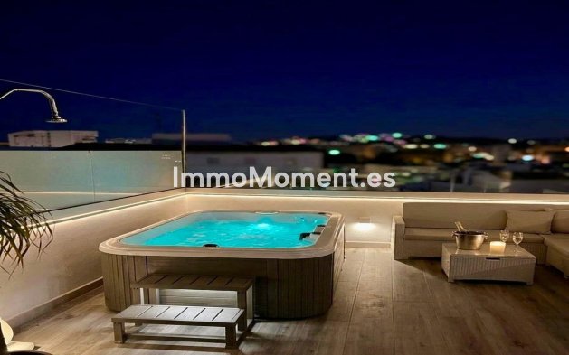 Maison mitoyenne - Revente - Estepona  - Estepona Centro