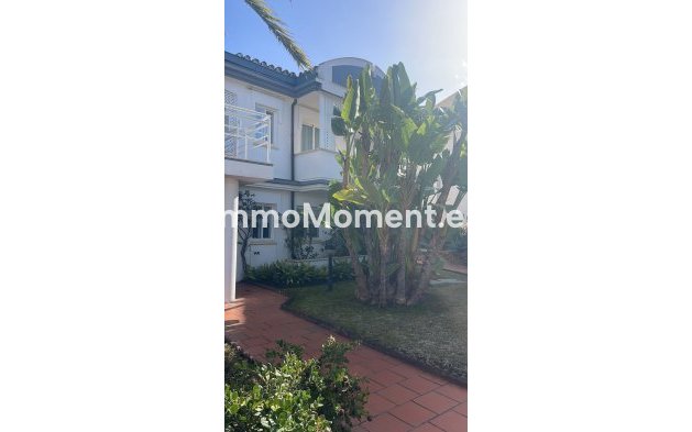 Maison mitoyenne - Revente - Estepona  - Estepona Centro