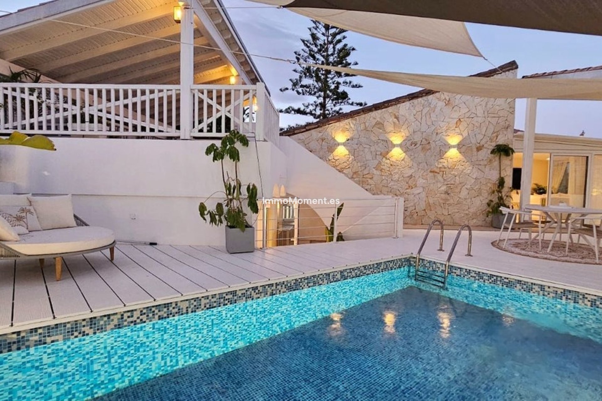 Neubau - Freistehende Villa - Estepona  - Estepona Centro