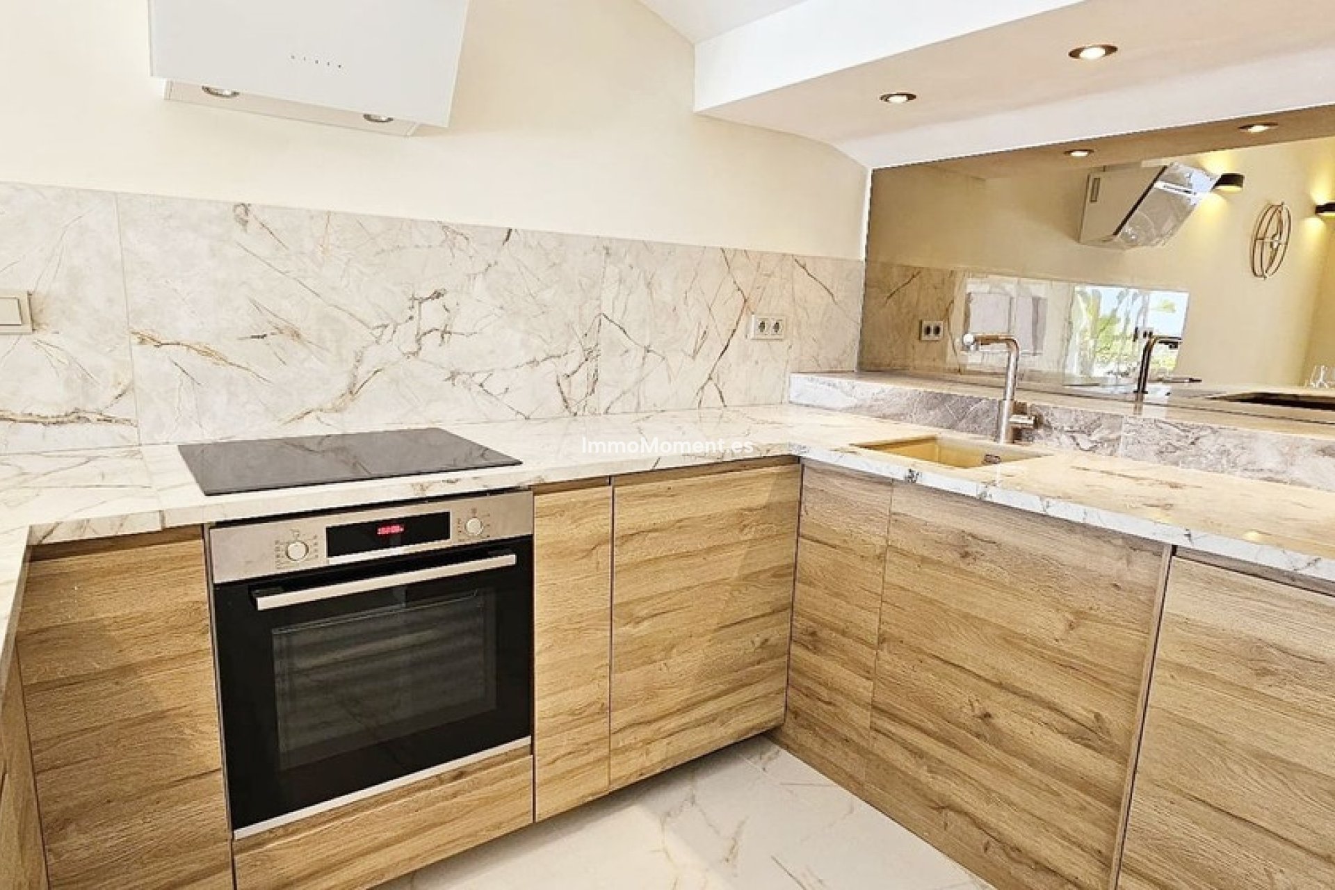 Neubau - Freistehende Villa - Estepona  - Estepona Centro