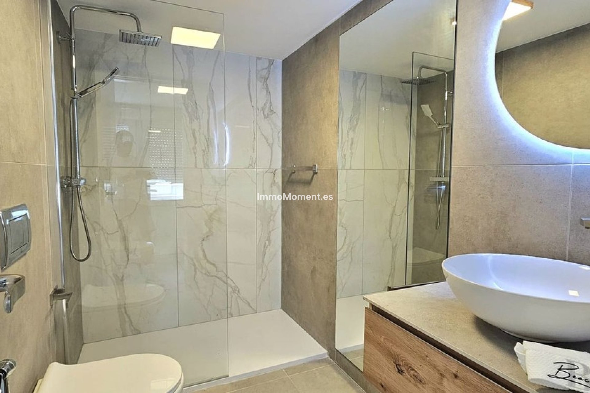 Neubau - Freistehende Villa - Estepona  - Estepona Centro