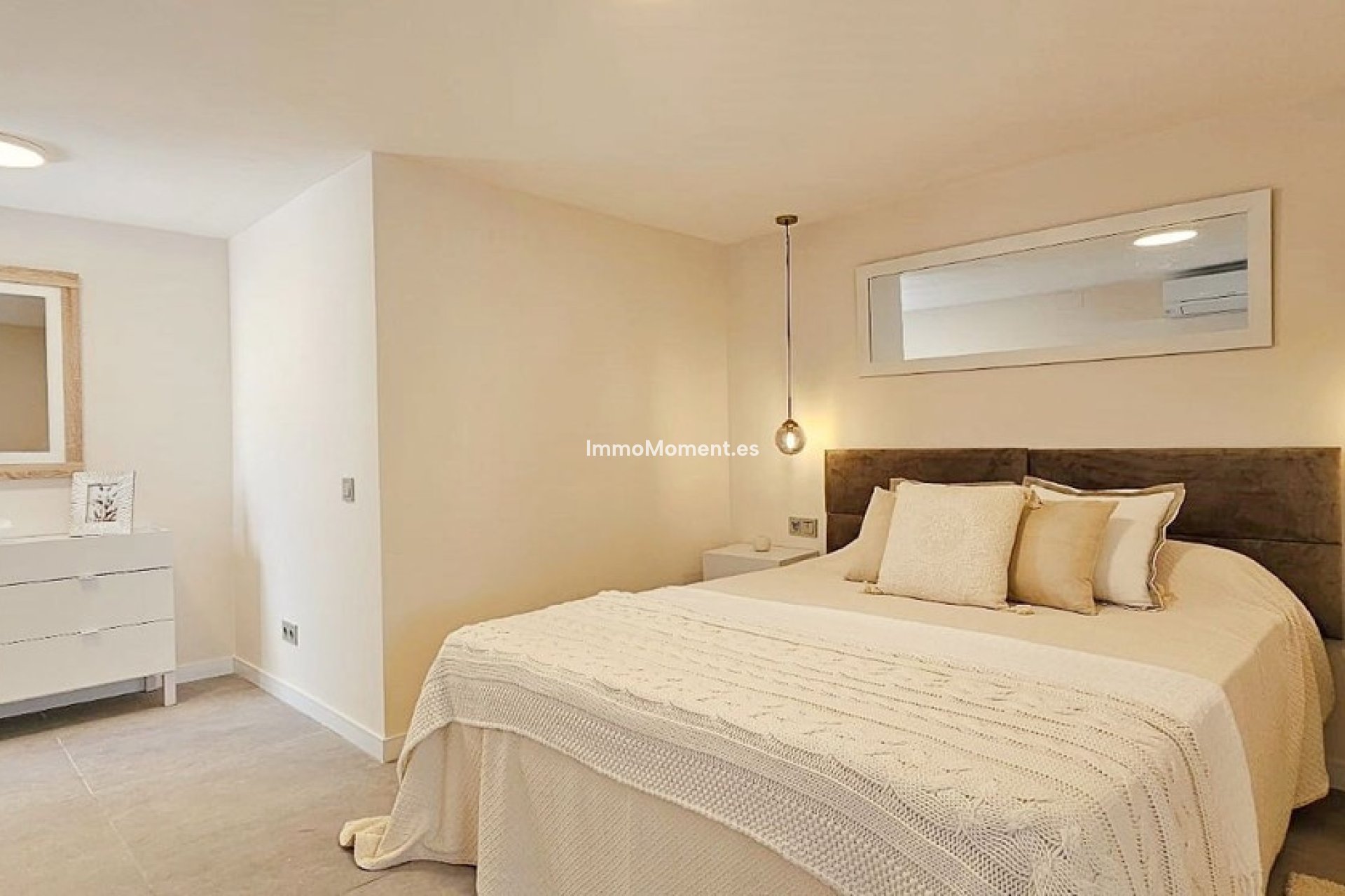 Neubau - Freistehende Villa - Estepona  - Estepona Centro