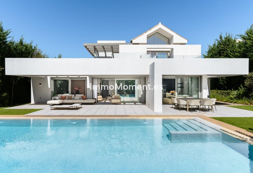 Neubau - Freistehende Villa - Estepona  - Estepona