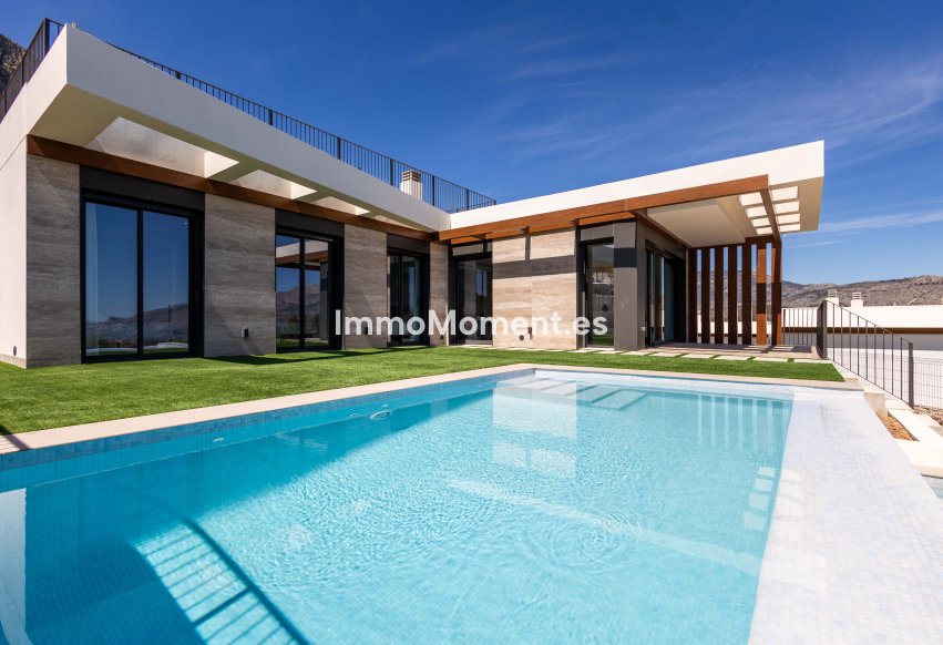 Neubau - Freistehende Villa - Polop