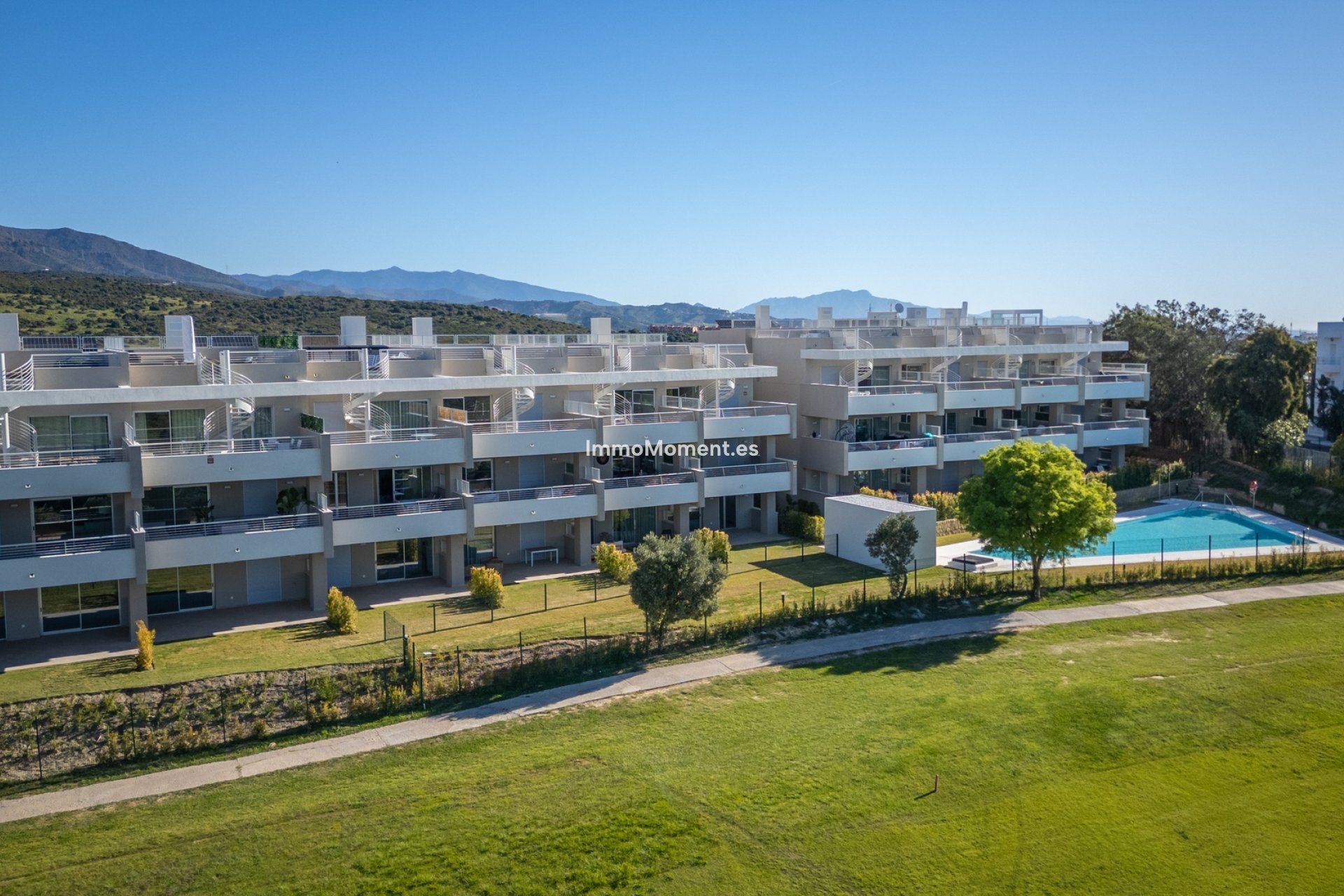 Neubau - Ground-floor - Estepona  - Estepona