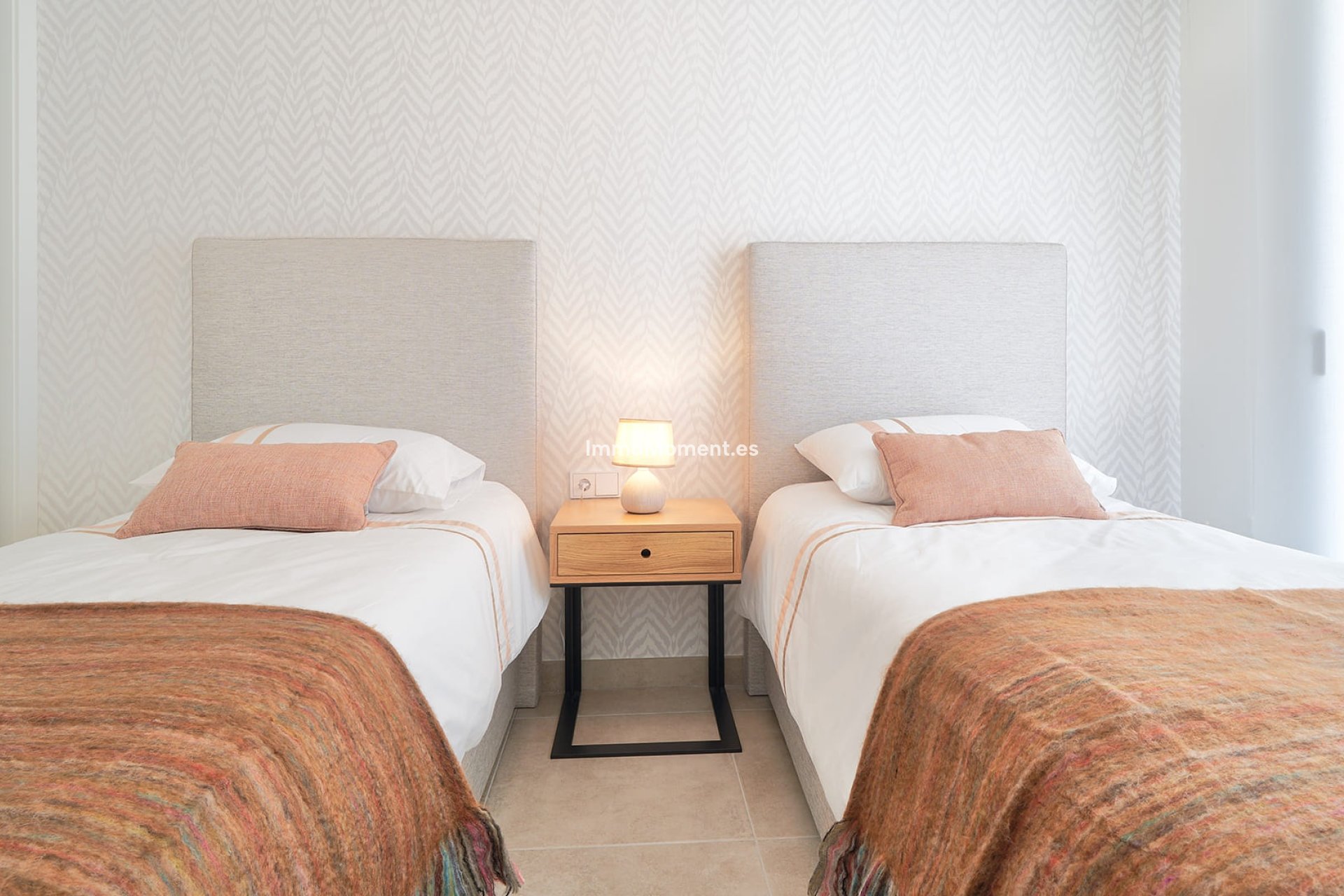 Neubau - Low-bungalow - Estepona  - Estepona