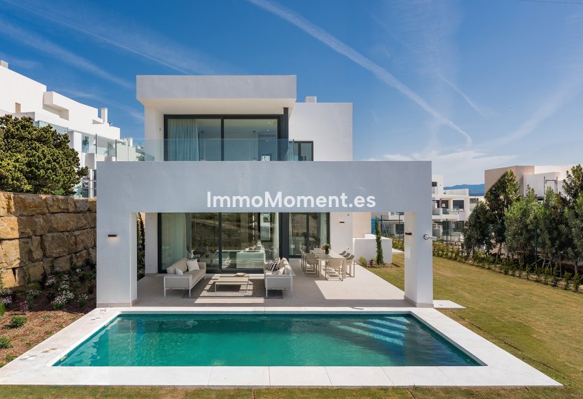 New Build - Detached villa - Estepona