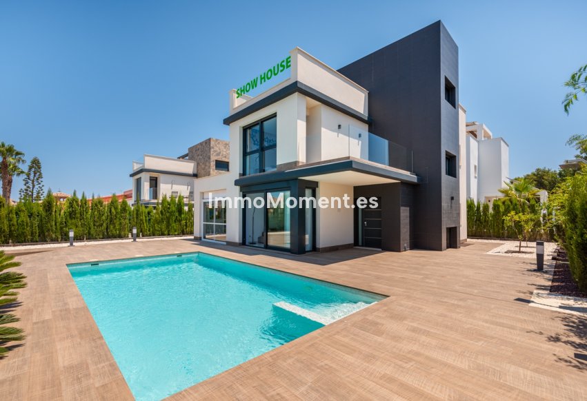 New Build - Detached villa - Playa Paraiso