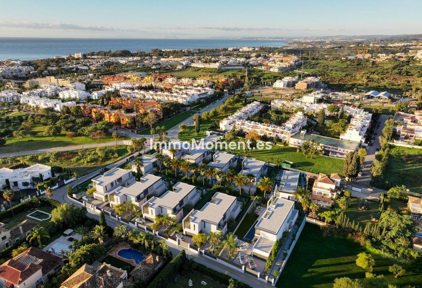 Nieuwbouw - Vrijstaande villa - Estepona  - Estepona