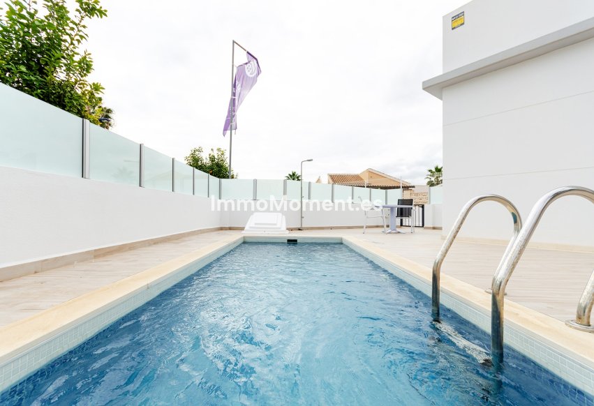 Nieuwbouw - Vrijstaande villa - Torrevieja