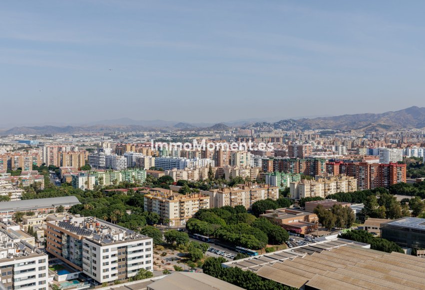 Obra nueva - Apartamento - Málaga