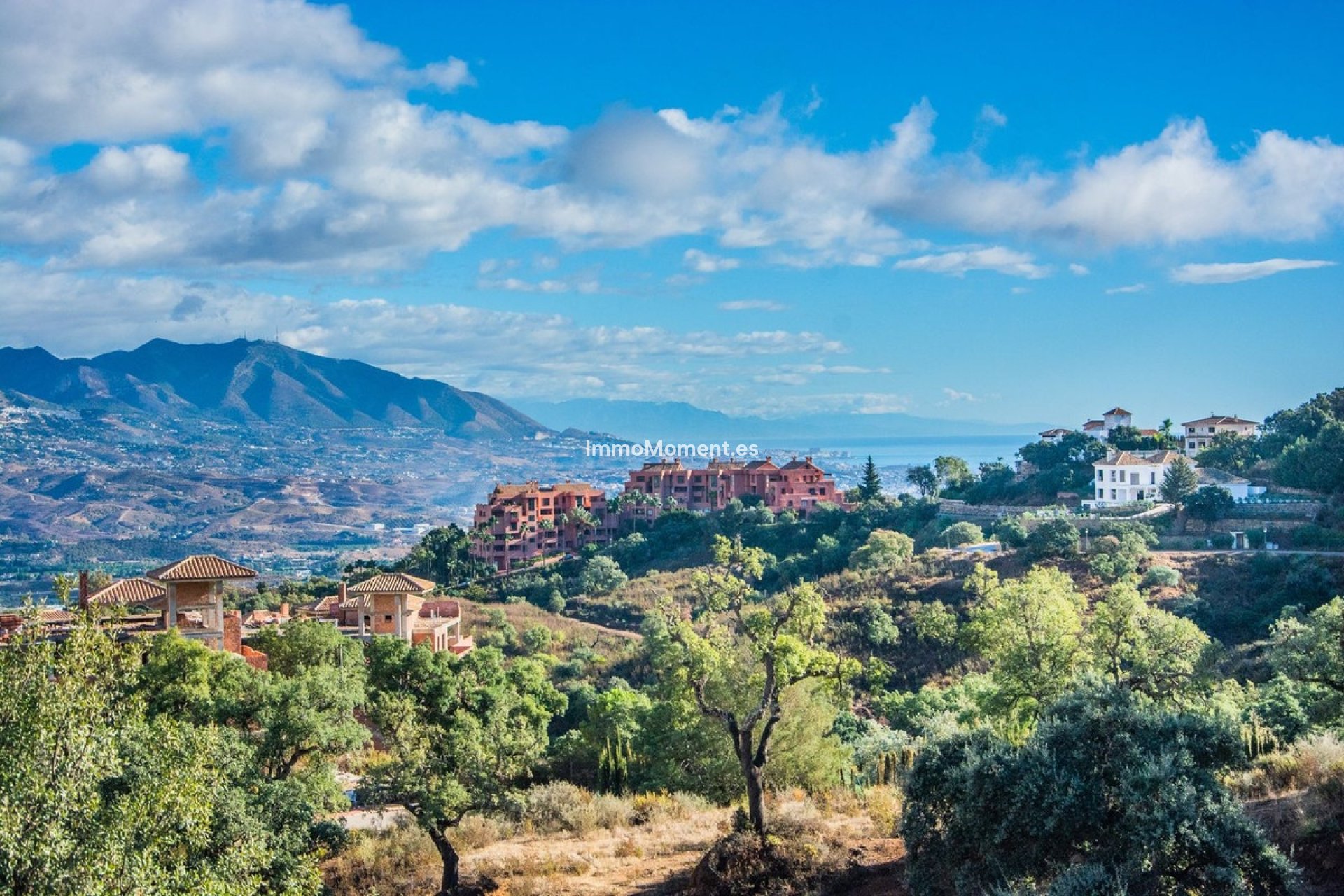Obra nueva - Terreno - Marbella - La Mairena