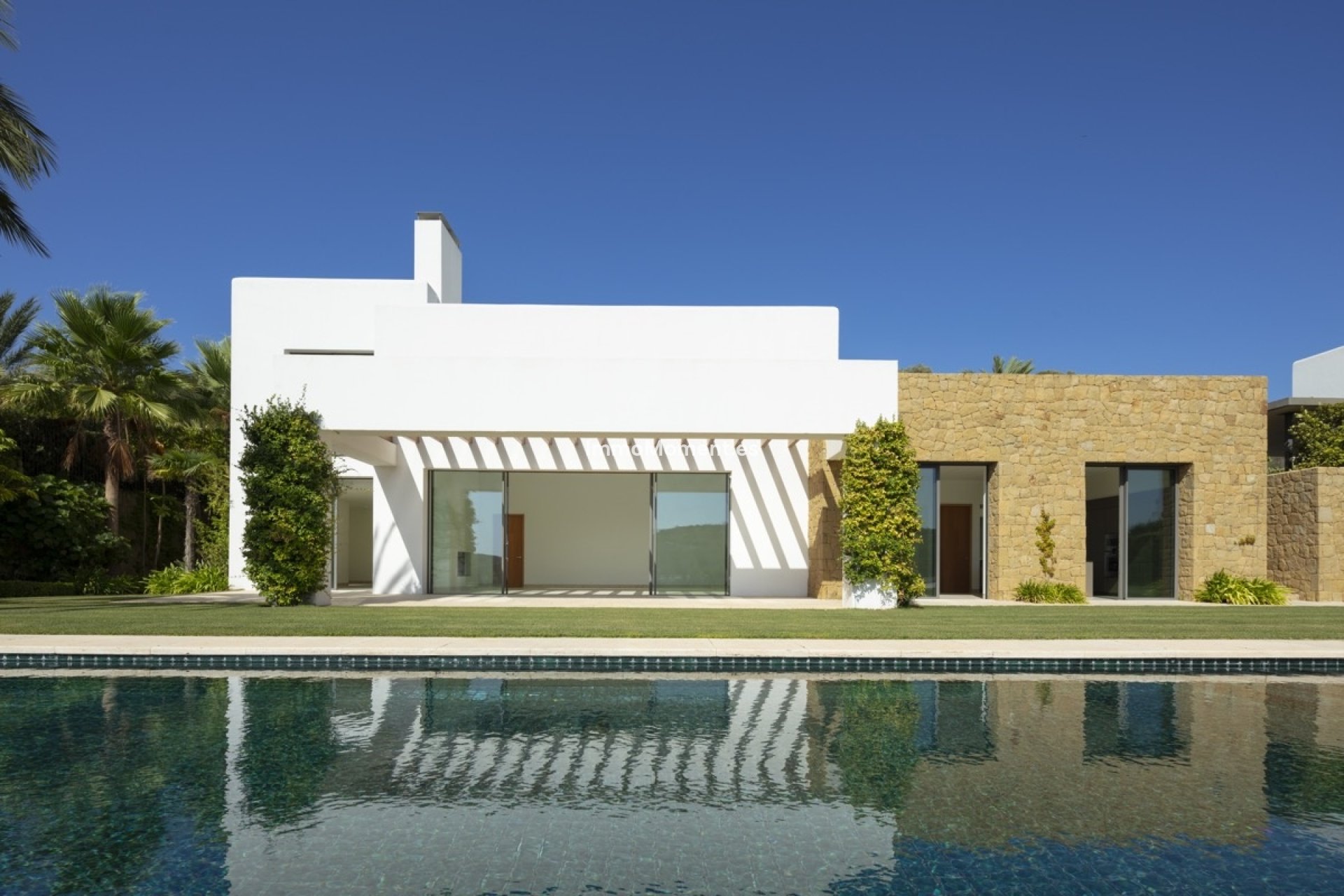 Obra nueva - Villa - Casares
