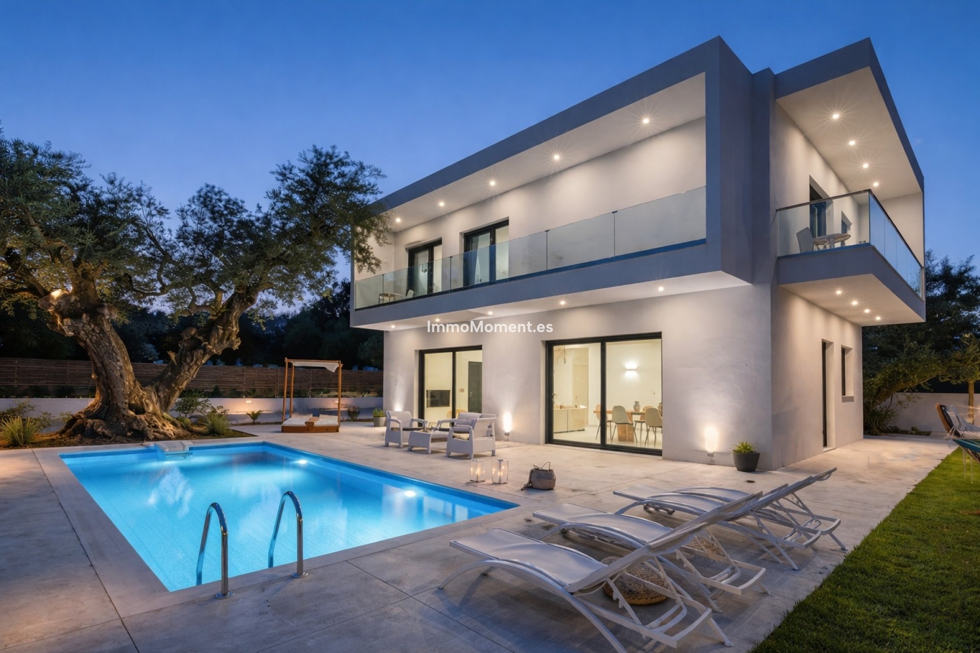 Obra nueva - Villa - Estepona  - Estepona