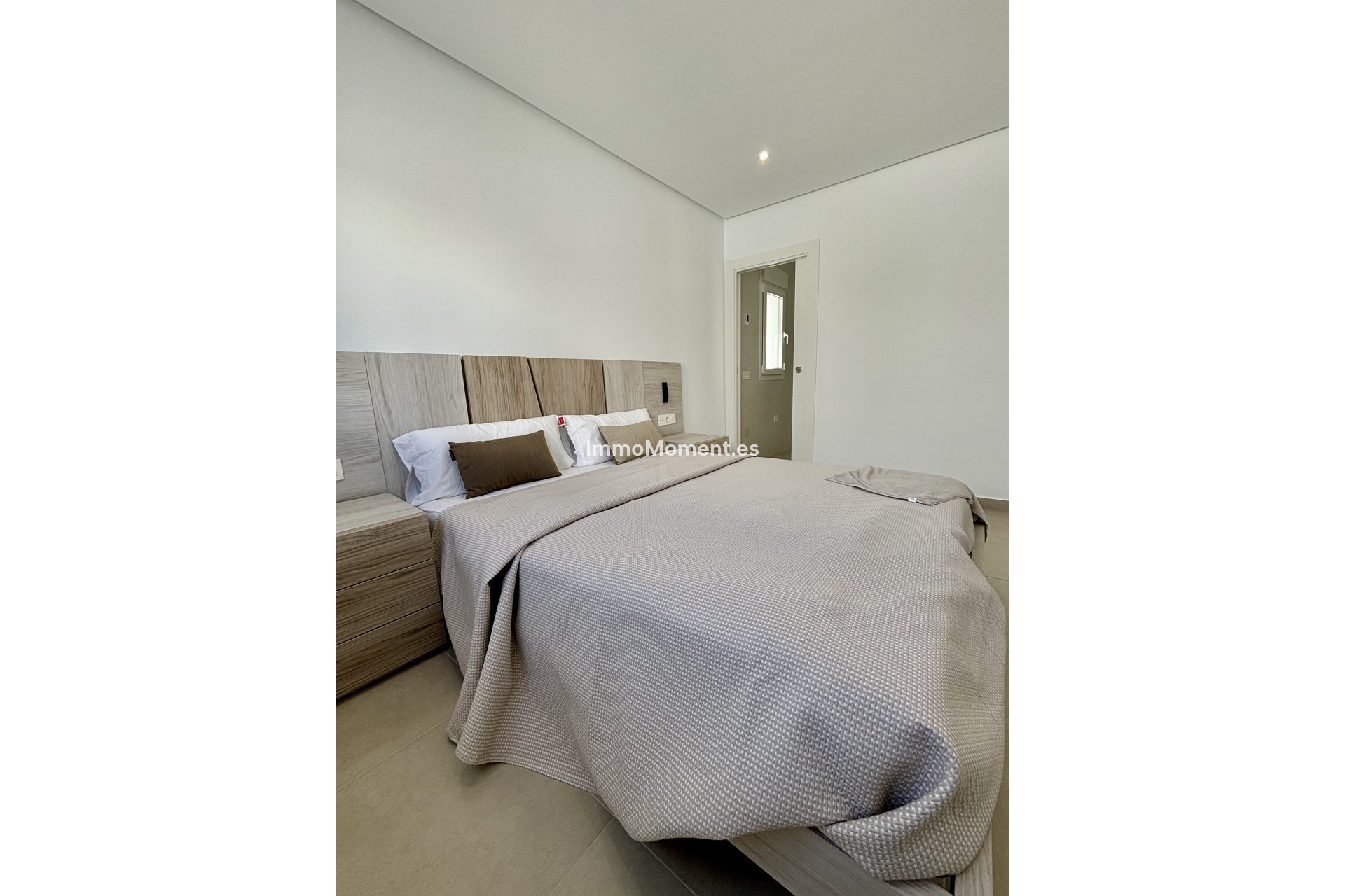 Obra nueva - Villa independiente - Benijofar