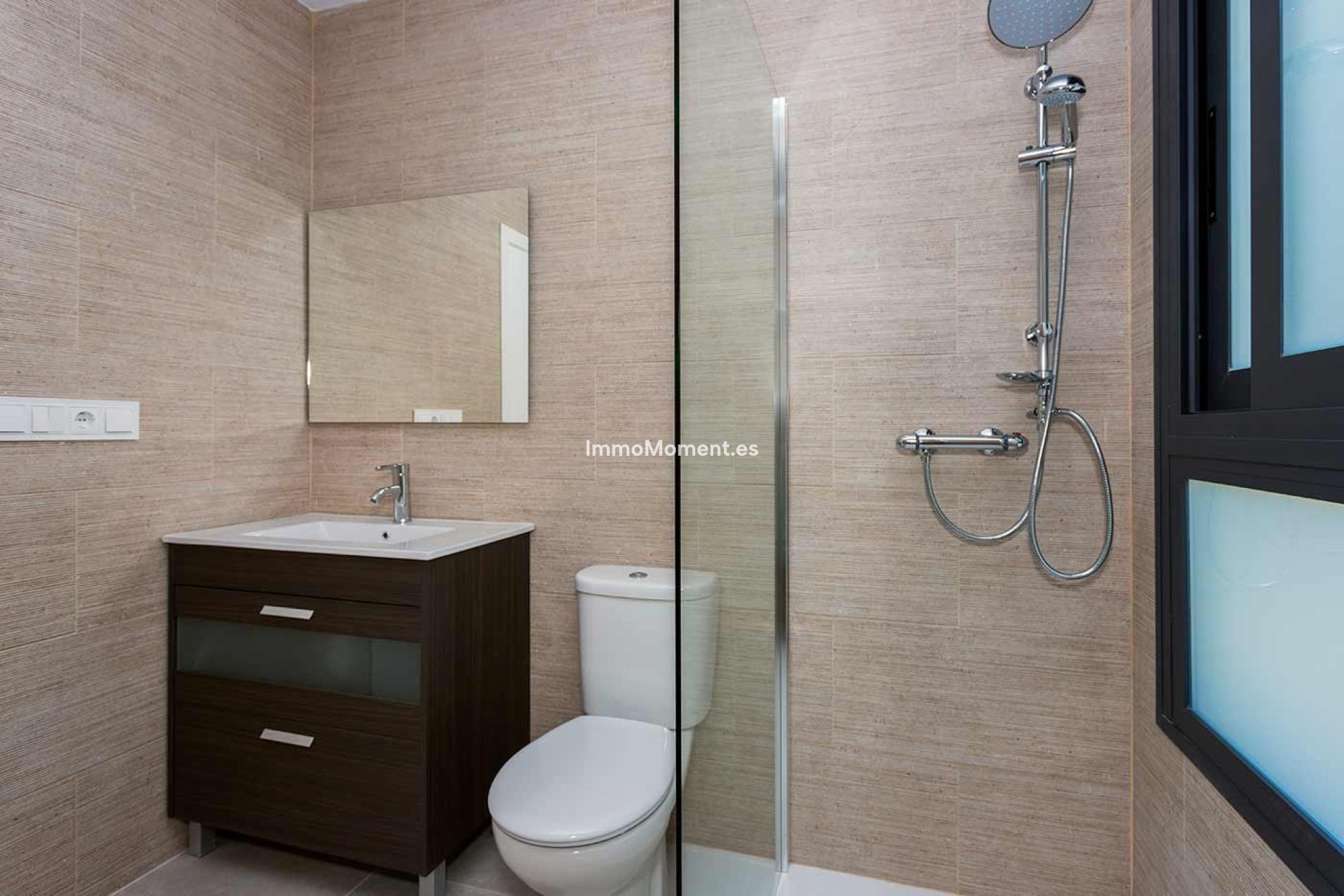 Obra nueva - Villa independiente - Daya Nueva