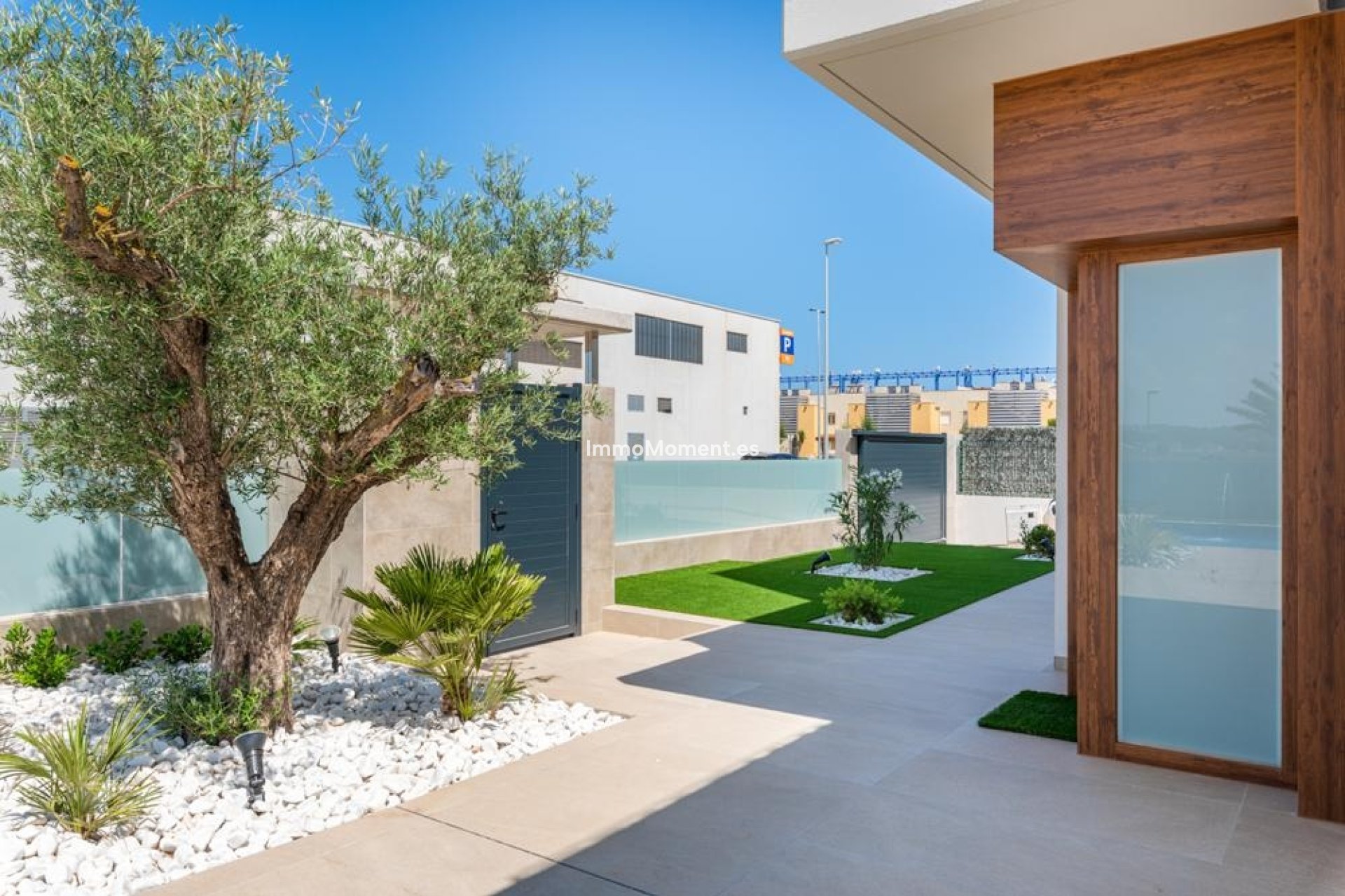 Obra nueva - Villa independiente - Dehesa de Campoamor