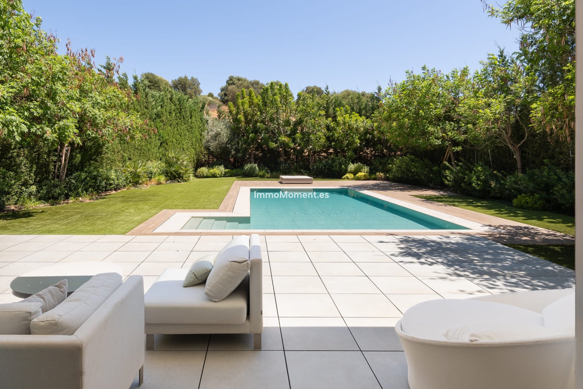 Obra nueva - Villa independiente - Estepona  - Estepona