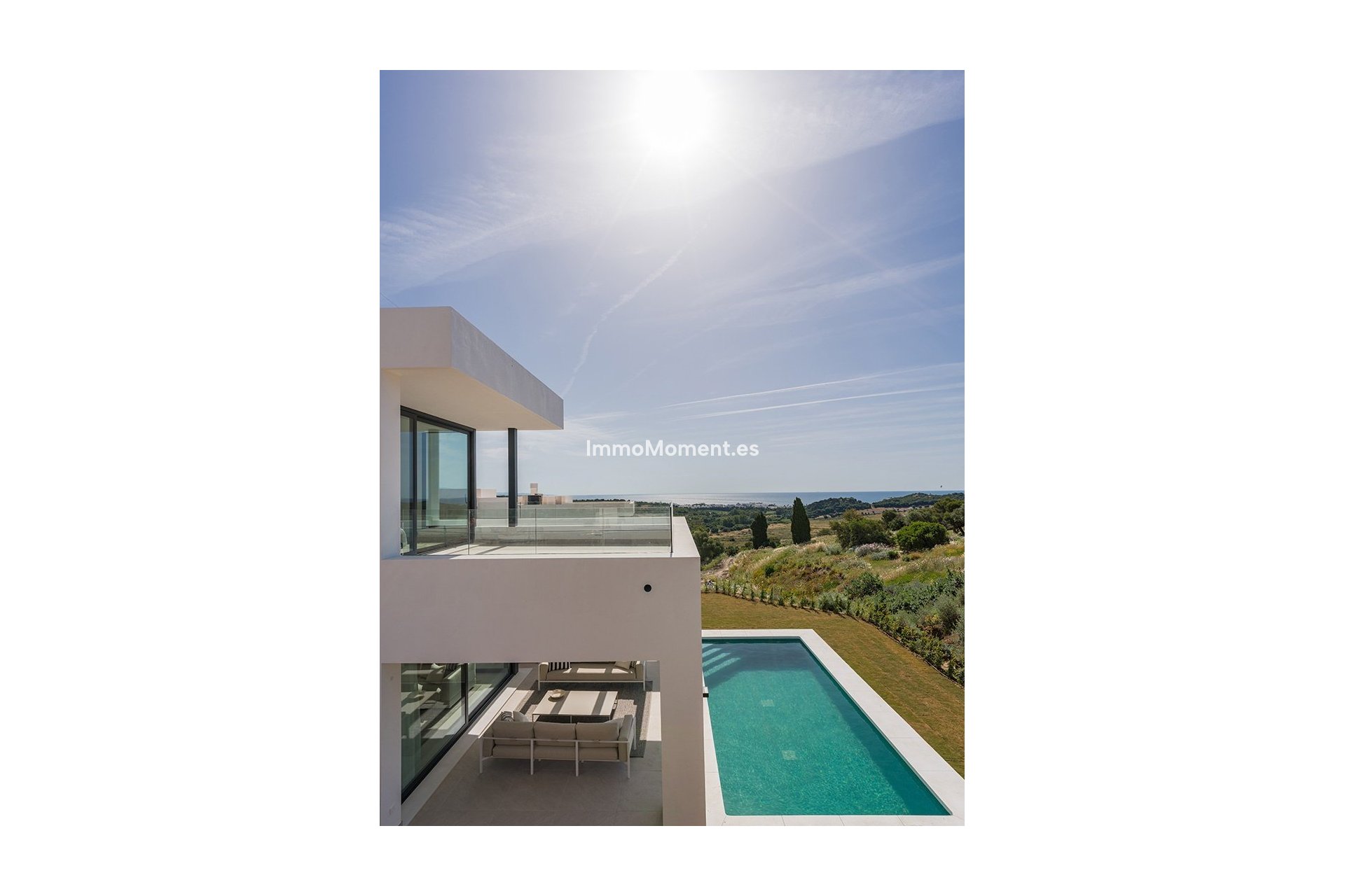Obra nueva - Villa independiente - Estepona  - Estepona