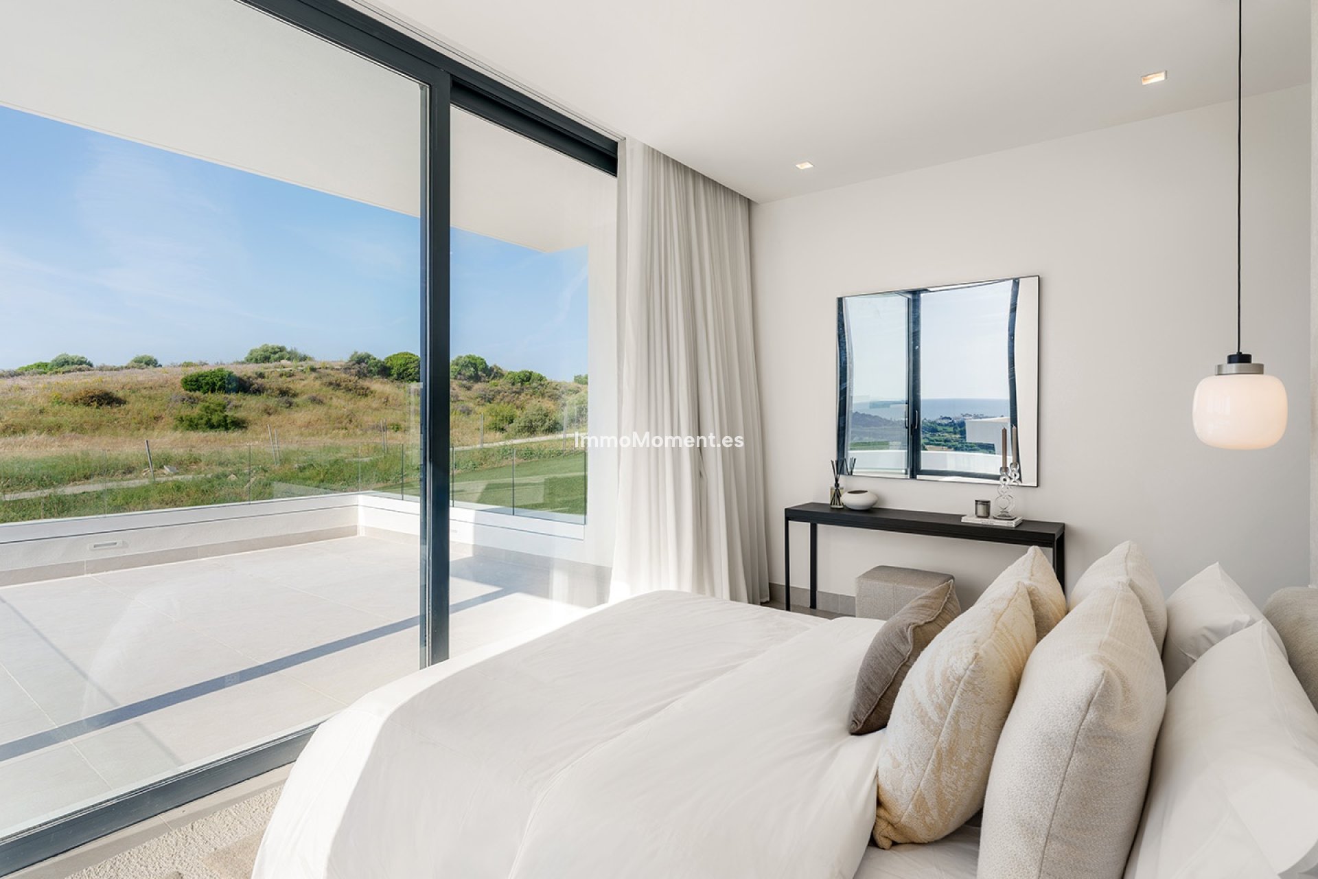 Obra nueva - Villa independiente - Estepona  - Estepona