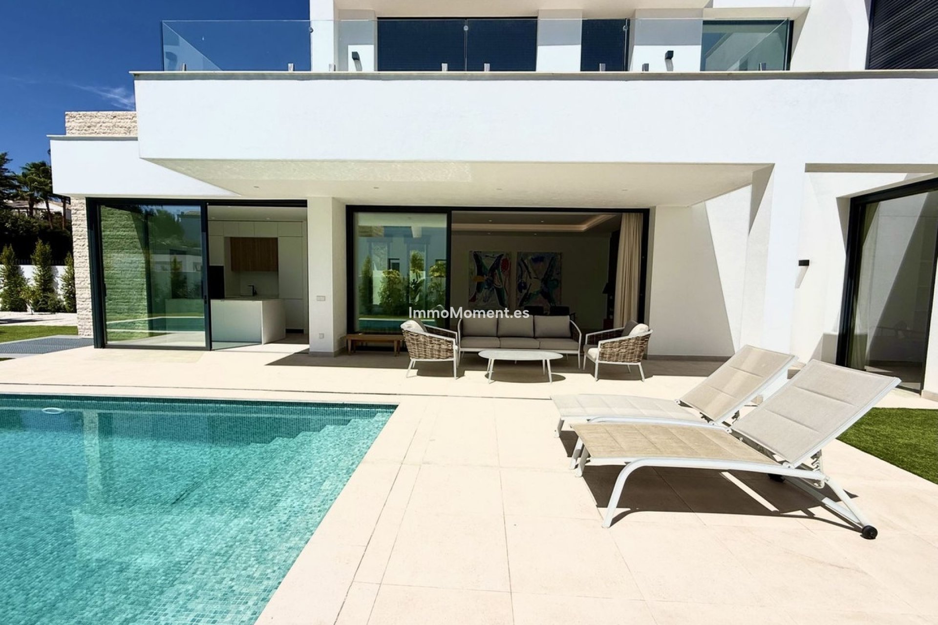Obra nueva - Villa independiente - Estepona  - New Golden Mile
