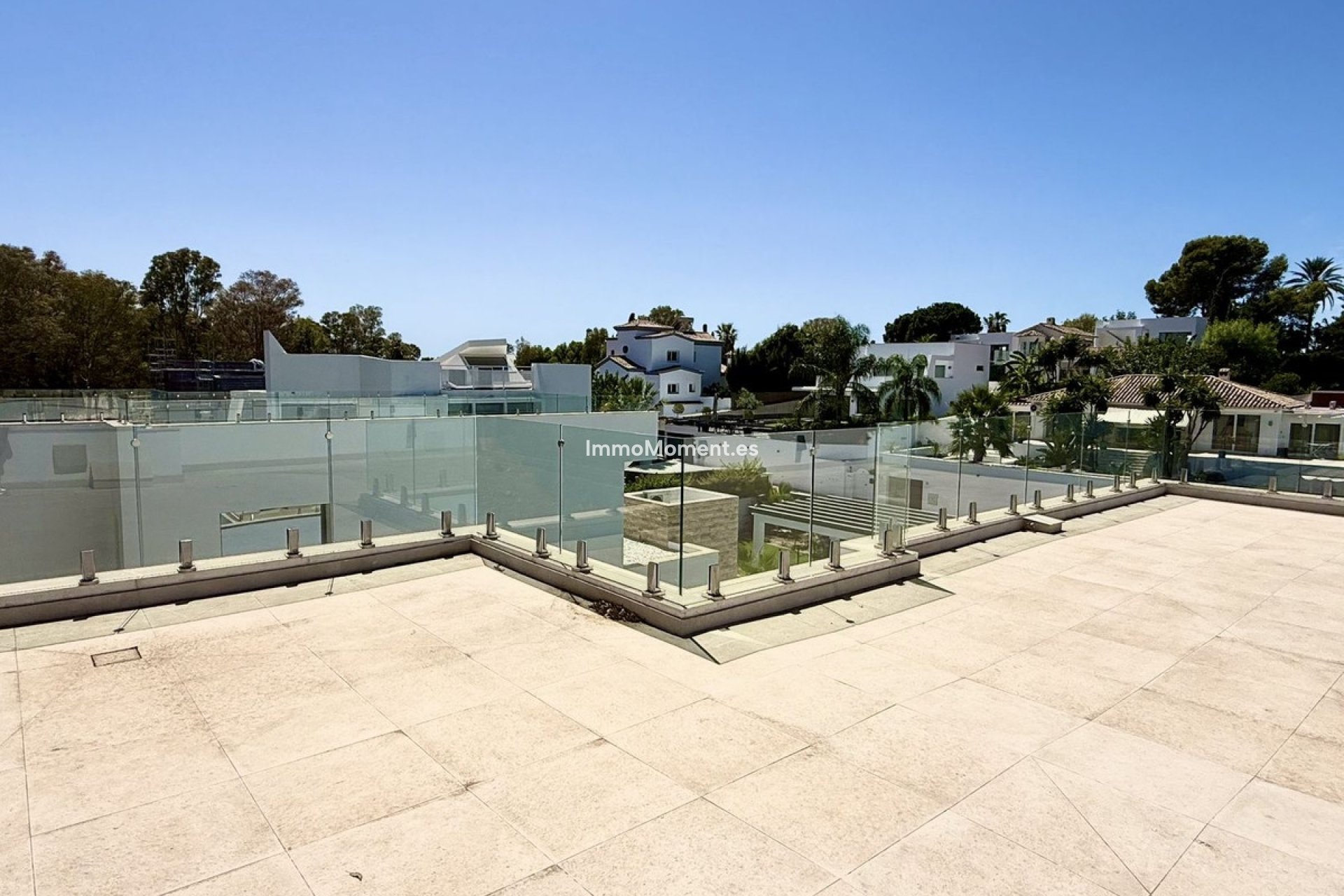 Obra nueva - Villa independiente - Estepona  - New Golden Mile