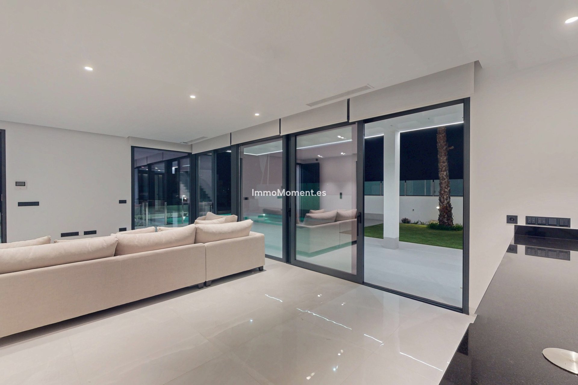 Obra nueva - Villa independiente - Finestrat