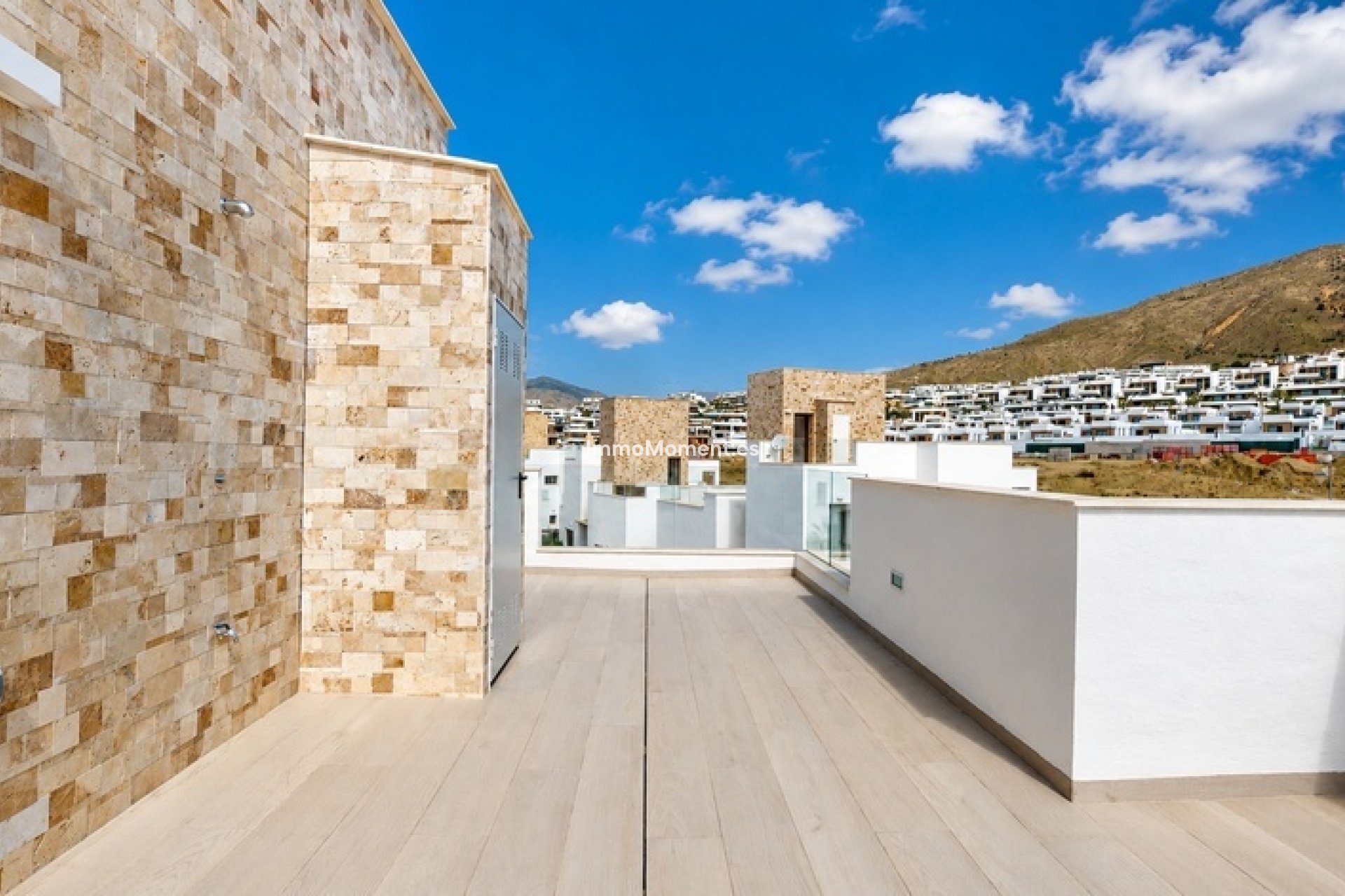Obra nueva - Villa independiente - Finestrat