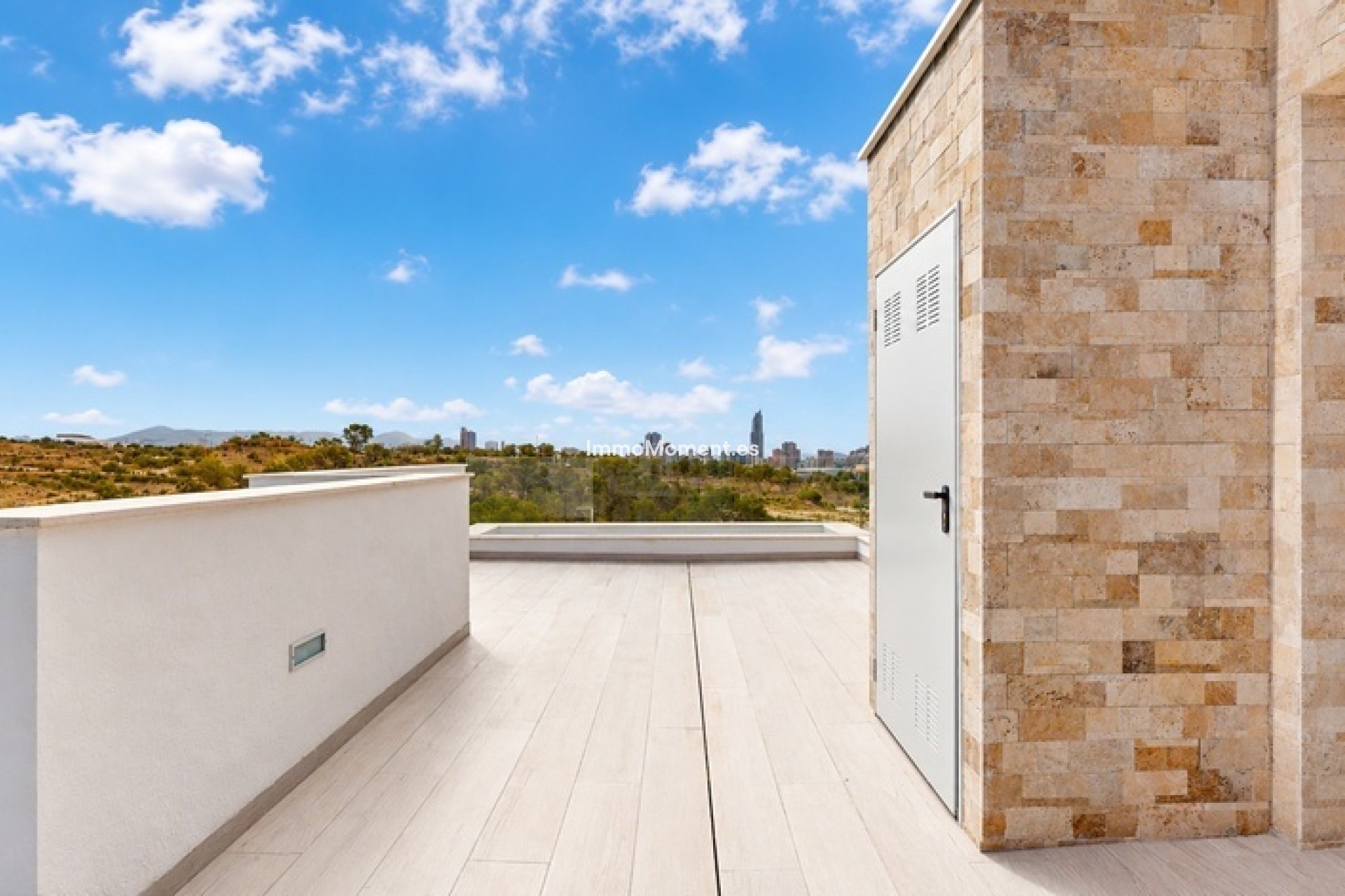 Obra nueva - Villa independiente - Finestrat