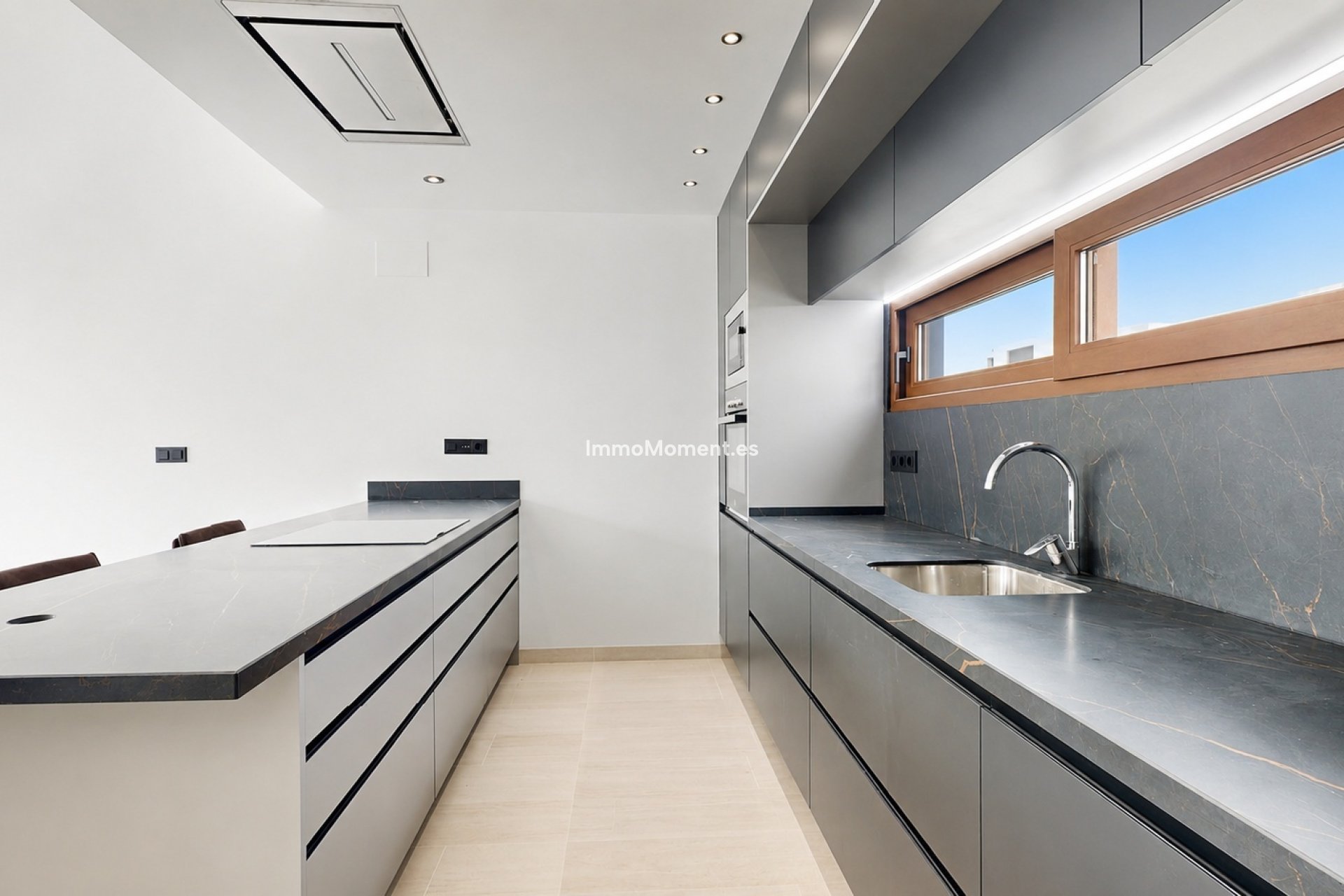 Obra nueva - Villa independiente - Finestrat