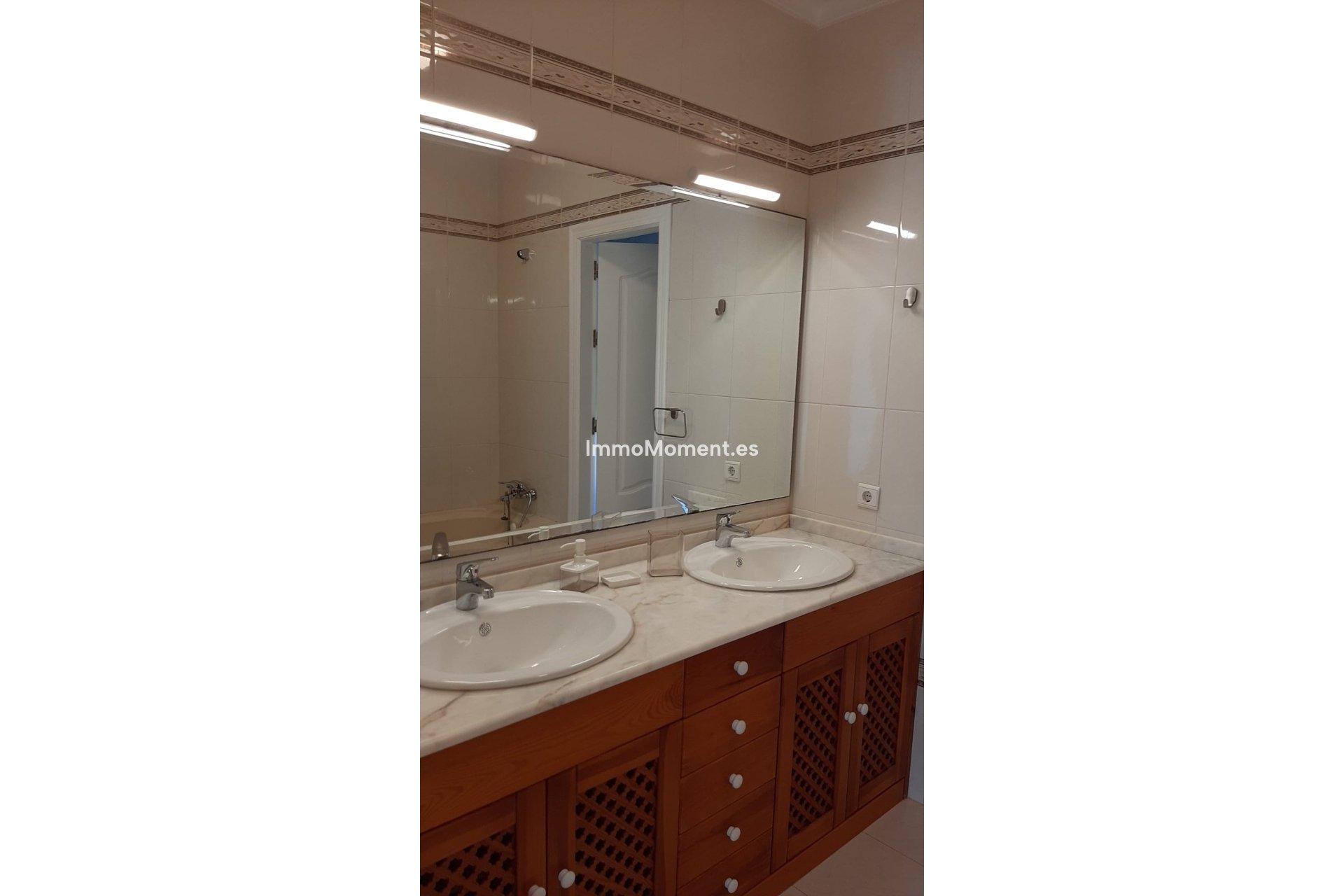 Obra nueva - Villa independiente - La Manga del Mar Menor