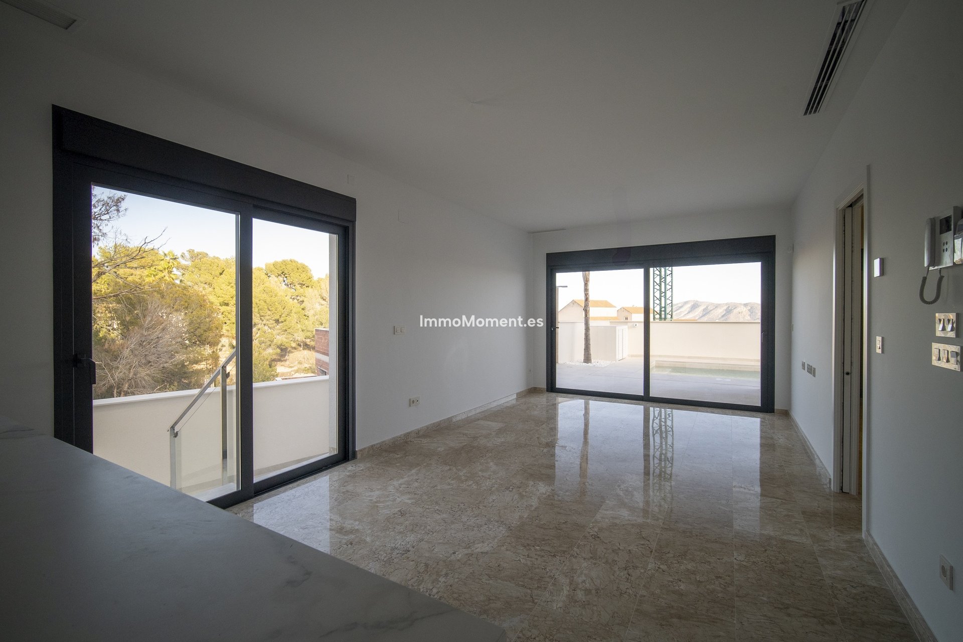 Obra nueva - Villa independiente - La Nucía