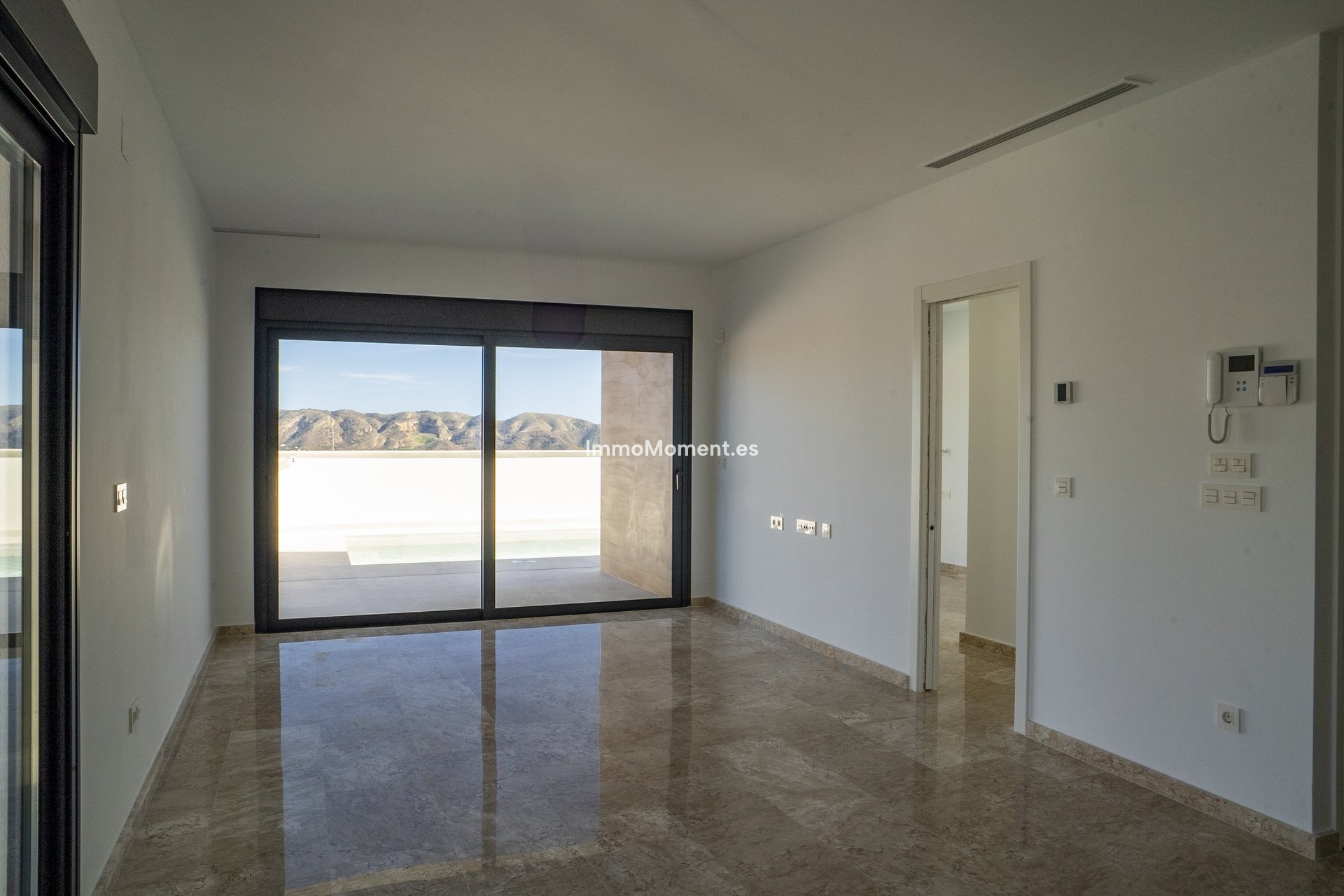 Obra nueva - Villa independiente - La Nucía