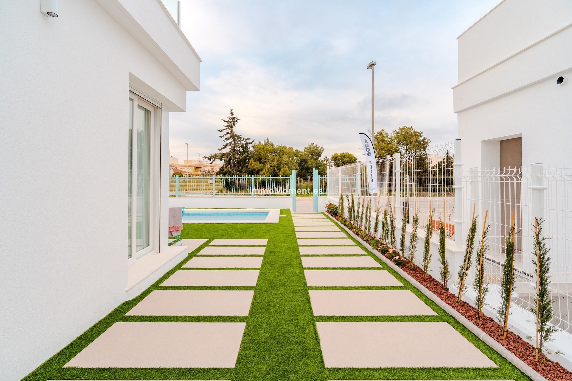 Obra nueva - Villa independiente - Los Alcázares