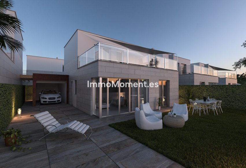 Obra nueva - Villa independiente - Los Alcázares