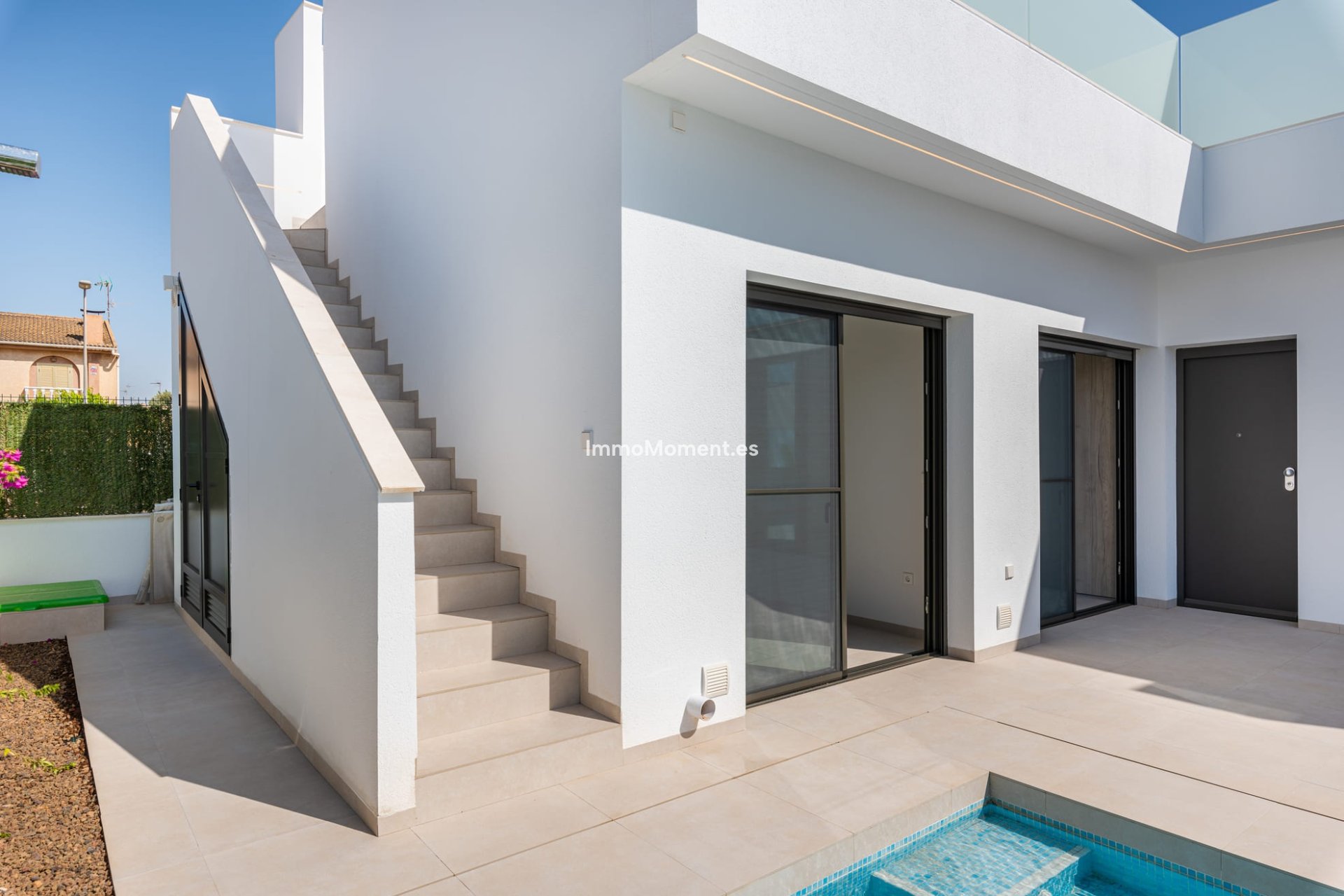 Obra nueva - Villa independiente - Los Alcázares