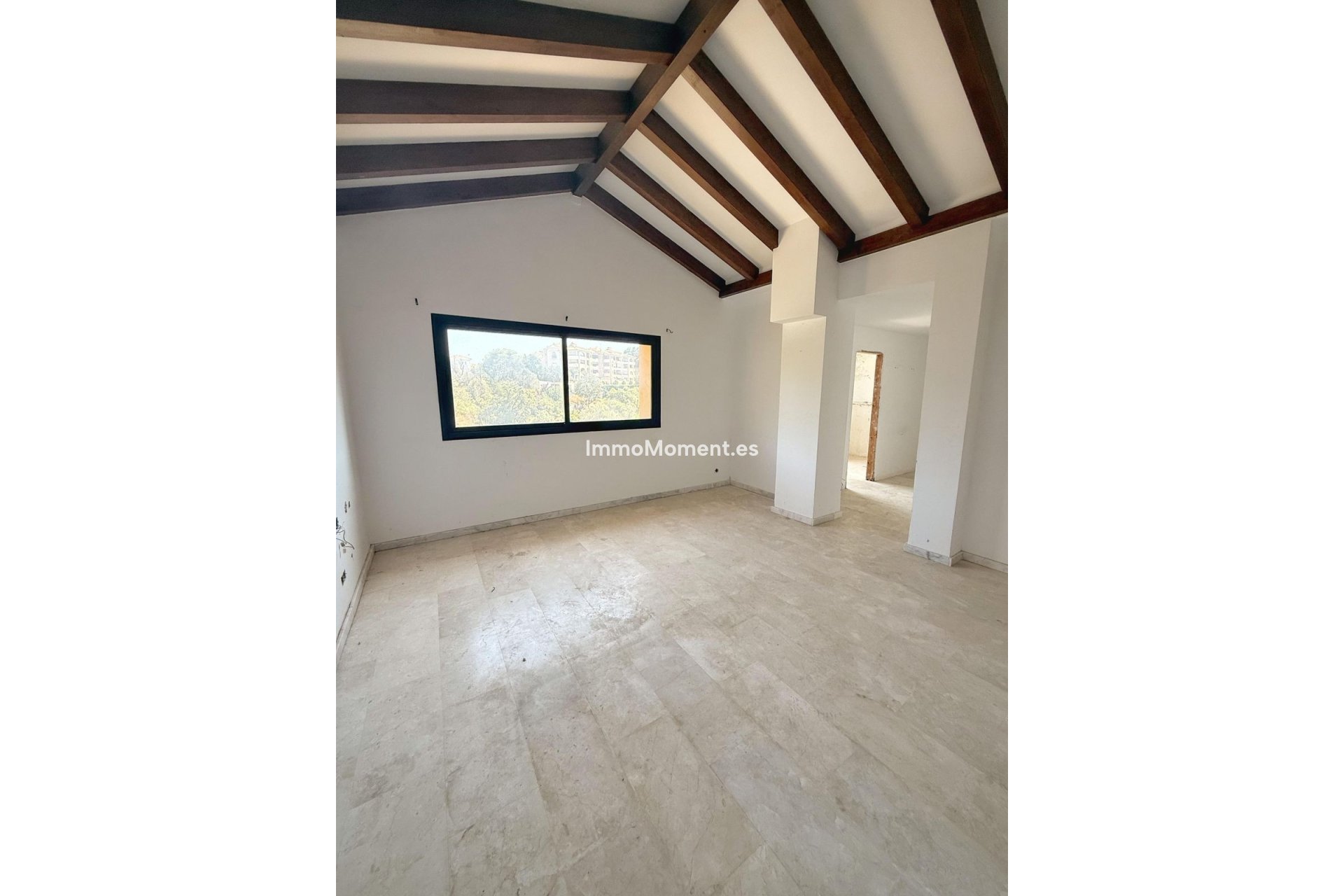 Obra nueva - Villa independiente - Marbella - Elviria