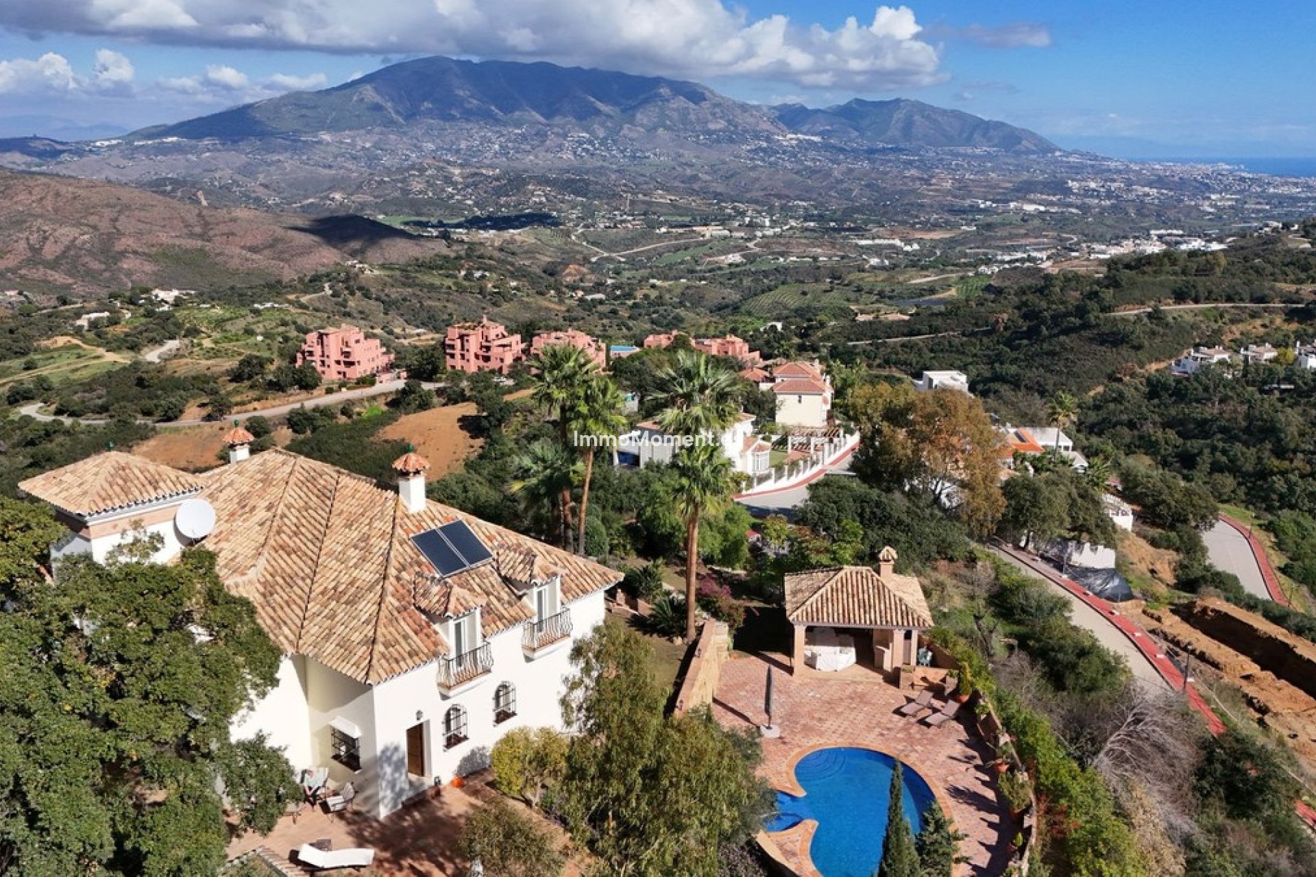 Obra nueva - Villa independiente - Marbella - La Mairena