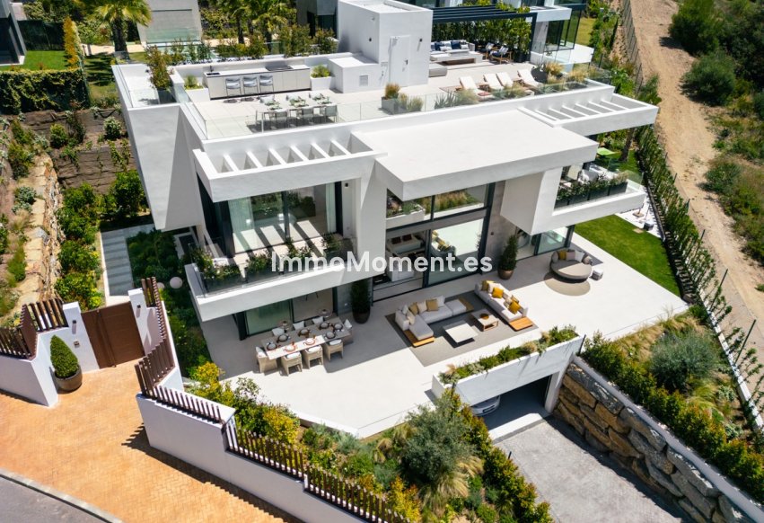 Obra nueva - Villa independiente - Marbella