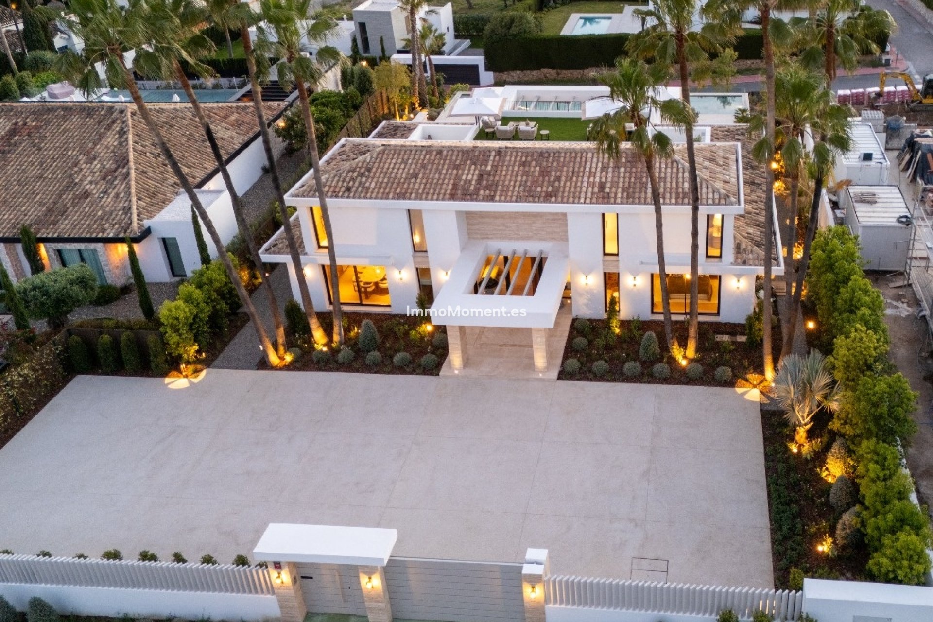 Obra nueva - Villa independiente - Marbella