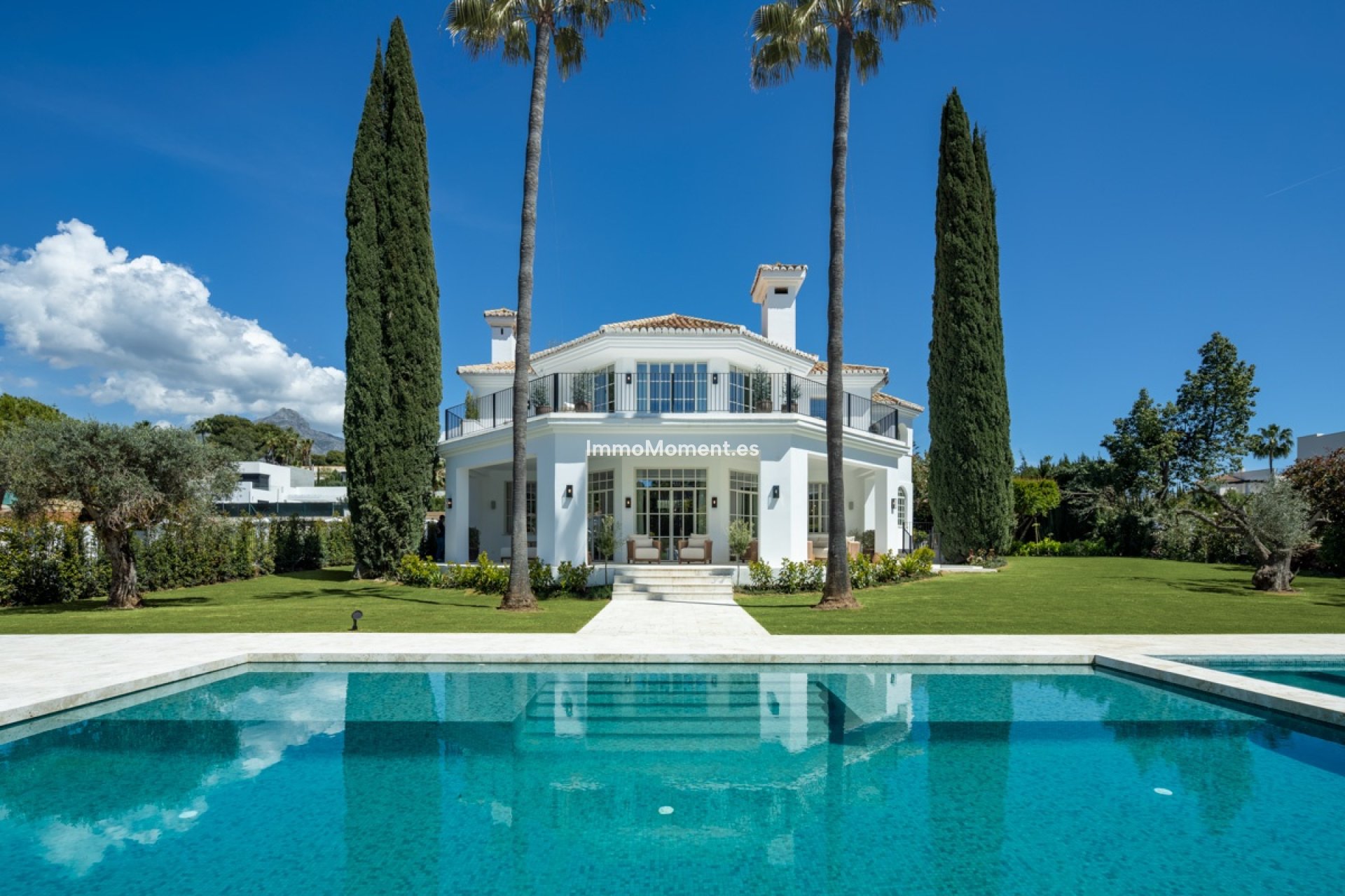 Obra nueva - Villa independiente - Marbella